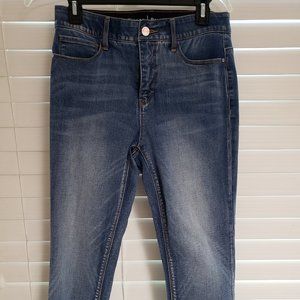 White House Black Market Jeans size 6